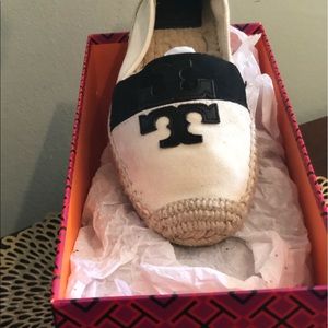TORY BURCH ESPADRILLES NEW